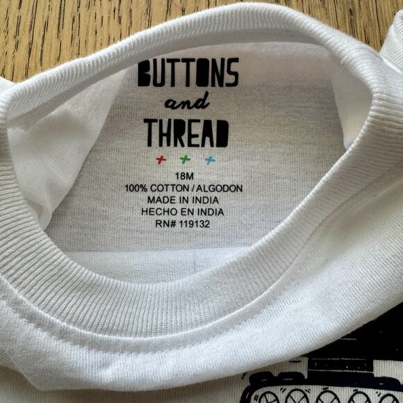 18M Toddler Boys 3PC Set: 2 Tees and 1 Jogger By Buttons & Tread - NWT - Picture 5 of 12